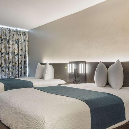 Motel 6 Groves, Tx Экстерьер фото