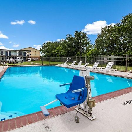 Motel 6 Groves, Tx Экстерьер фото