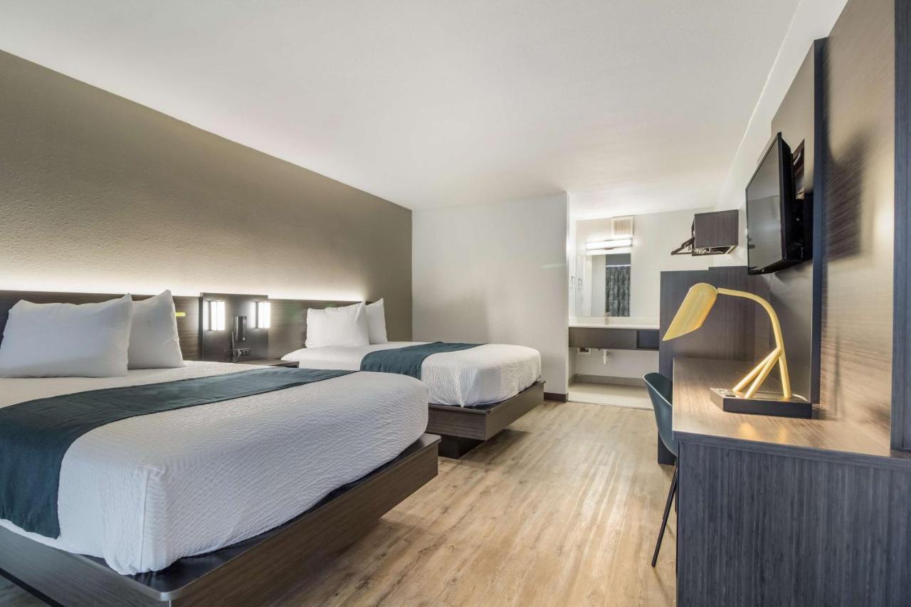 Motel 6 Groves, Tx Экстерьер фото