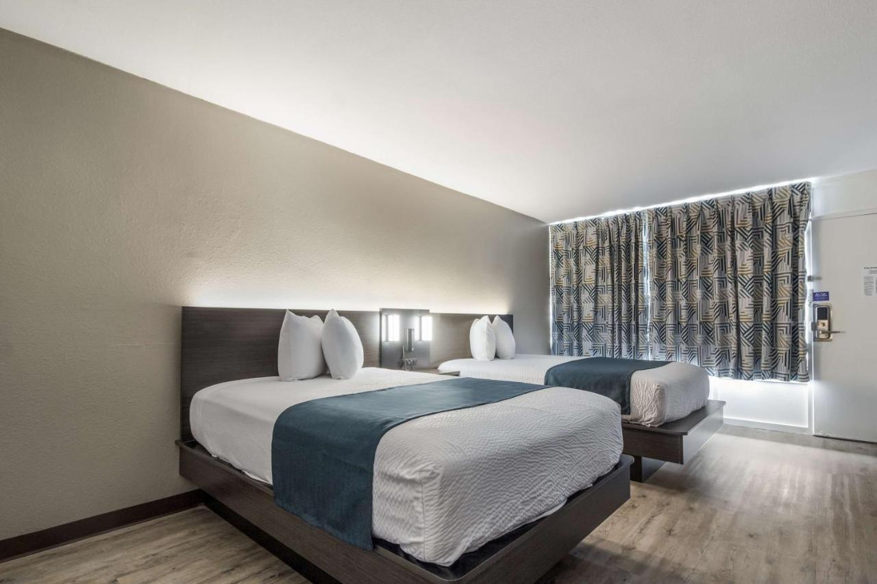 Motel 6 Groves, Tx Экстерьер фото