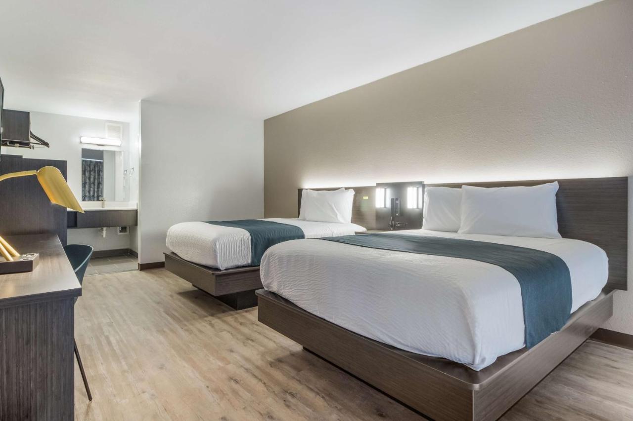 Motel 6 Groves, Tx Экстерьер фото