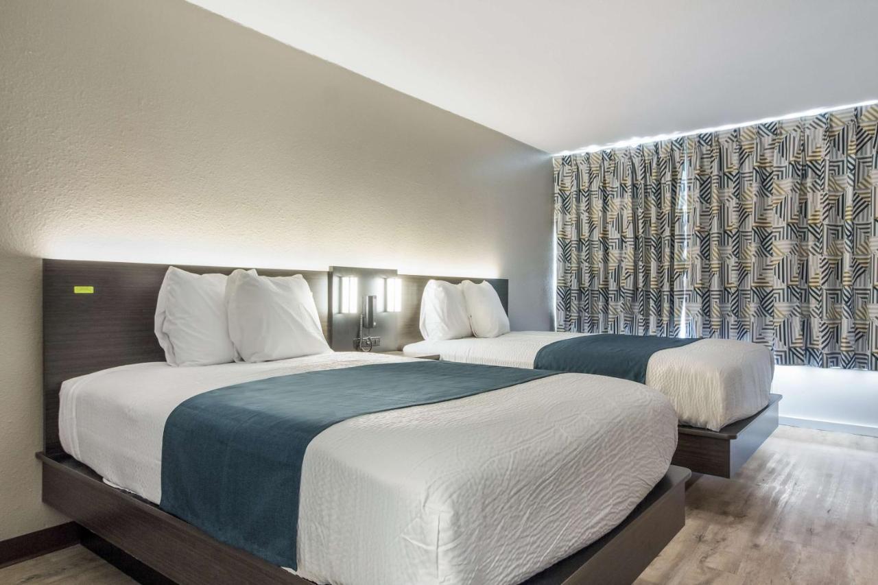Motel 6 Groves, Tx Экстерьер фото