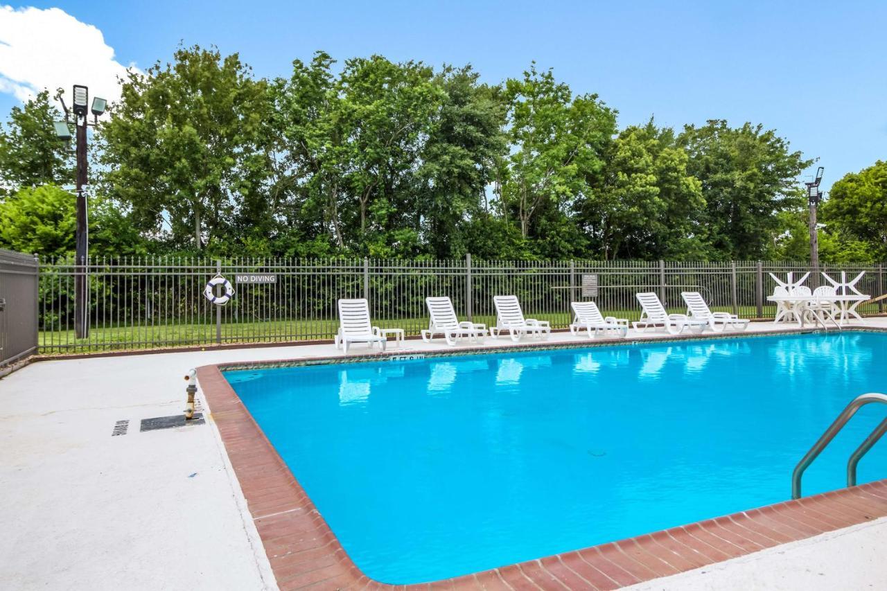 Motel 6 Groves, Tx Экстерьер фото