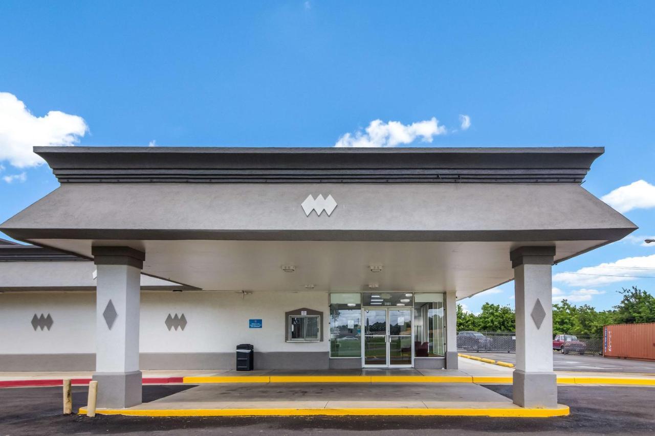 Motel 6 Groves, Tx Экстерьер фото